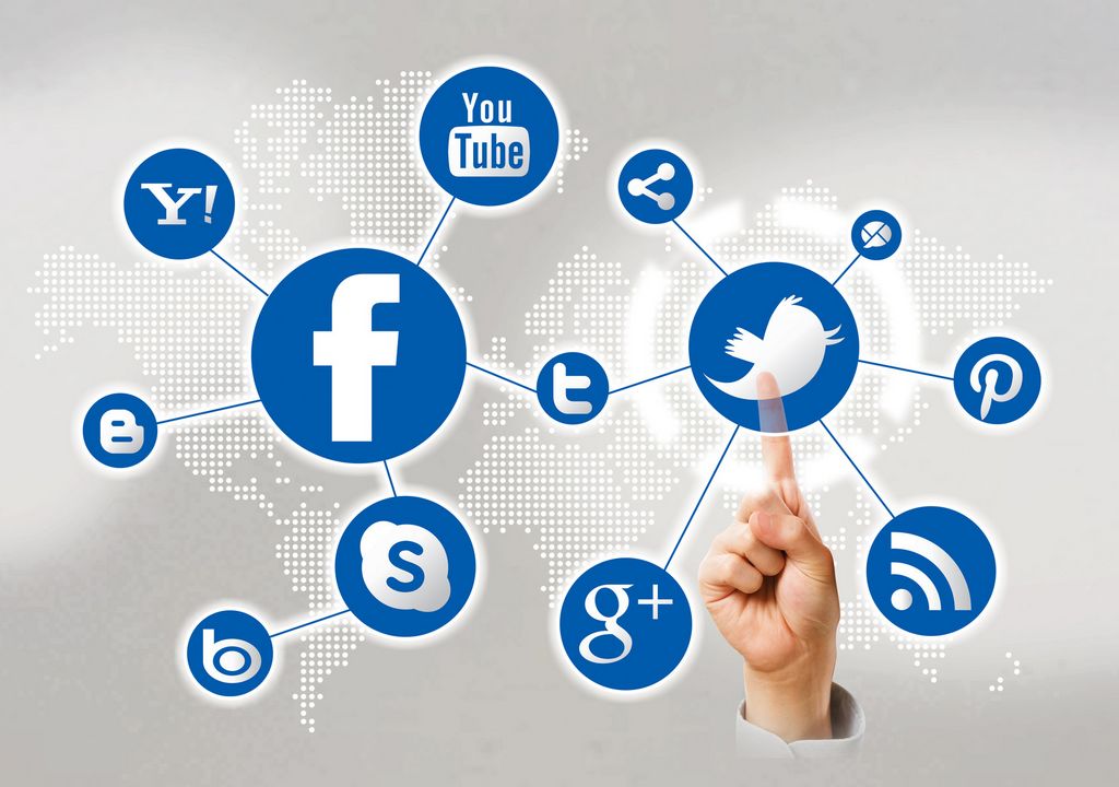 8 Tracking Devices For Your Social Network Duplicates